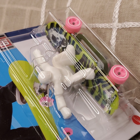 Hot‎ Wheels - Picture 5 of 8